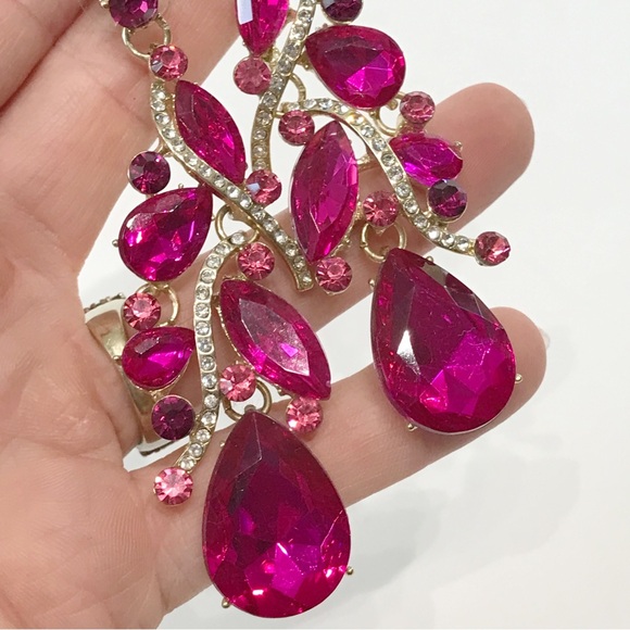 Oversized Statement Crystal Multi Teardrop Cluster Chandelier Dangle Earrings - Picture 4 of 13